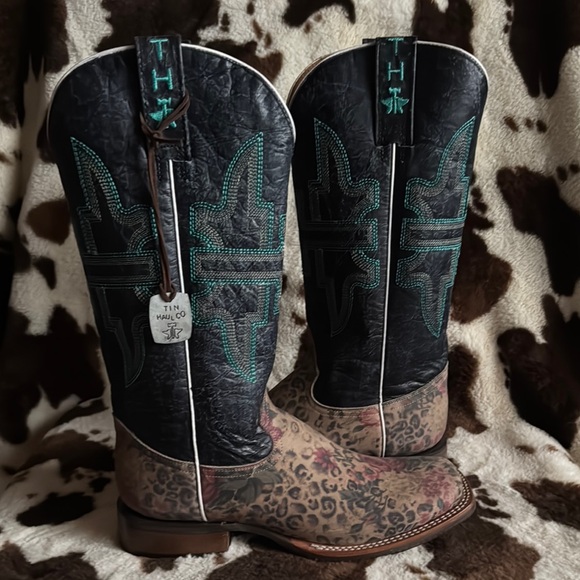 Tin Haul Wildflower Cat Eye Bottom Cowboy Boots
